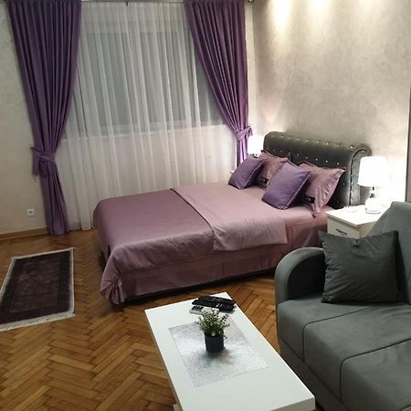 Apartamento Elena Lux Belgrado Exterior foto