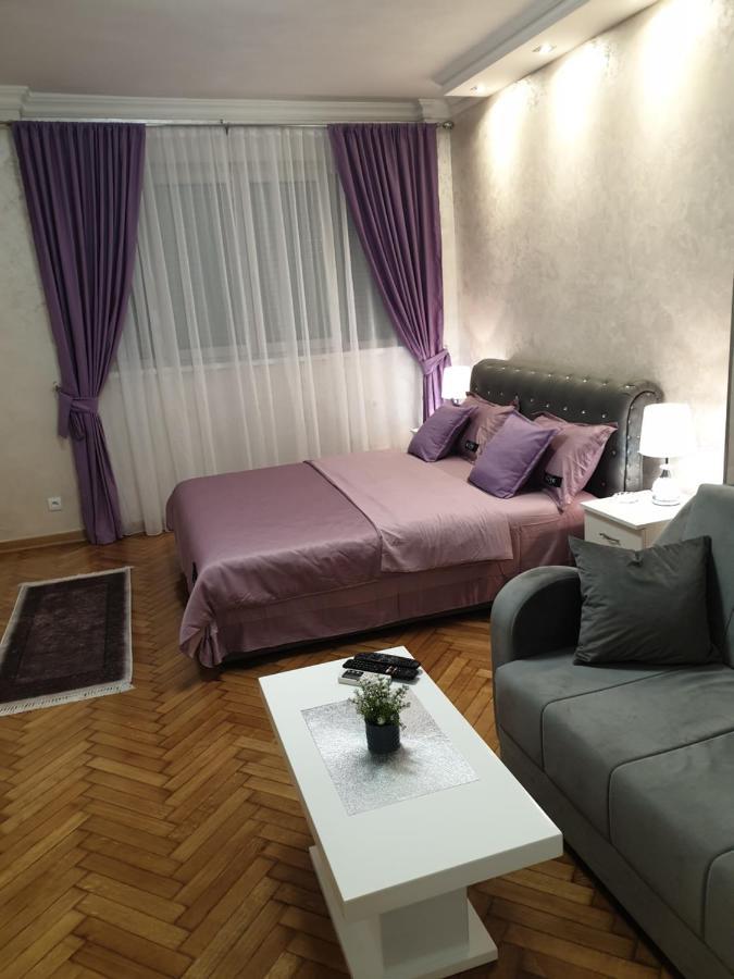 Apartamento Elena Lux Belgrado Exterior foto